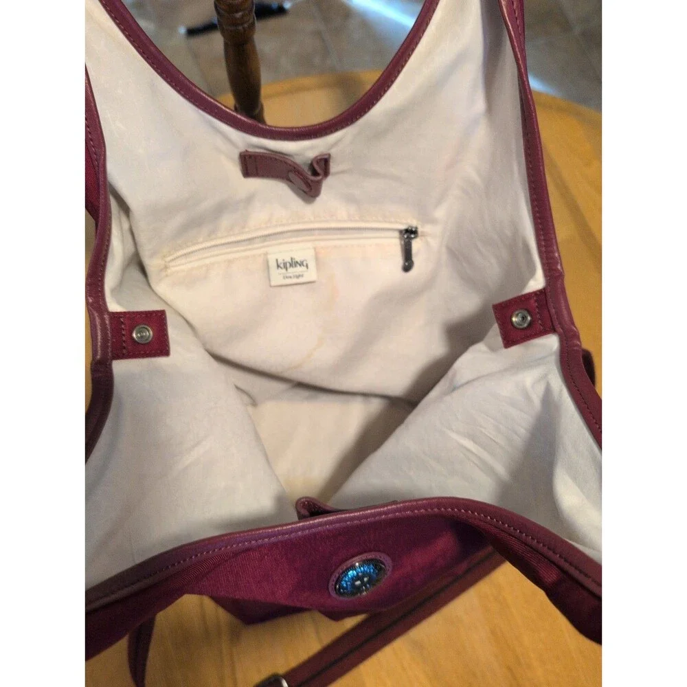 Kipling Urbana Large shoulder Hobo bag Burgandy Nylon Adjustable Strap Pockets